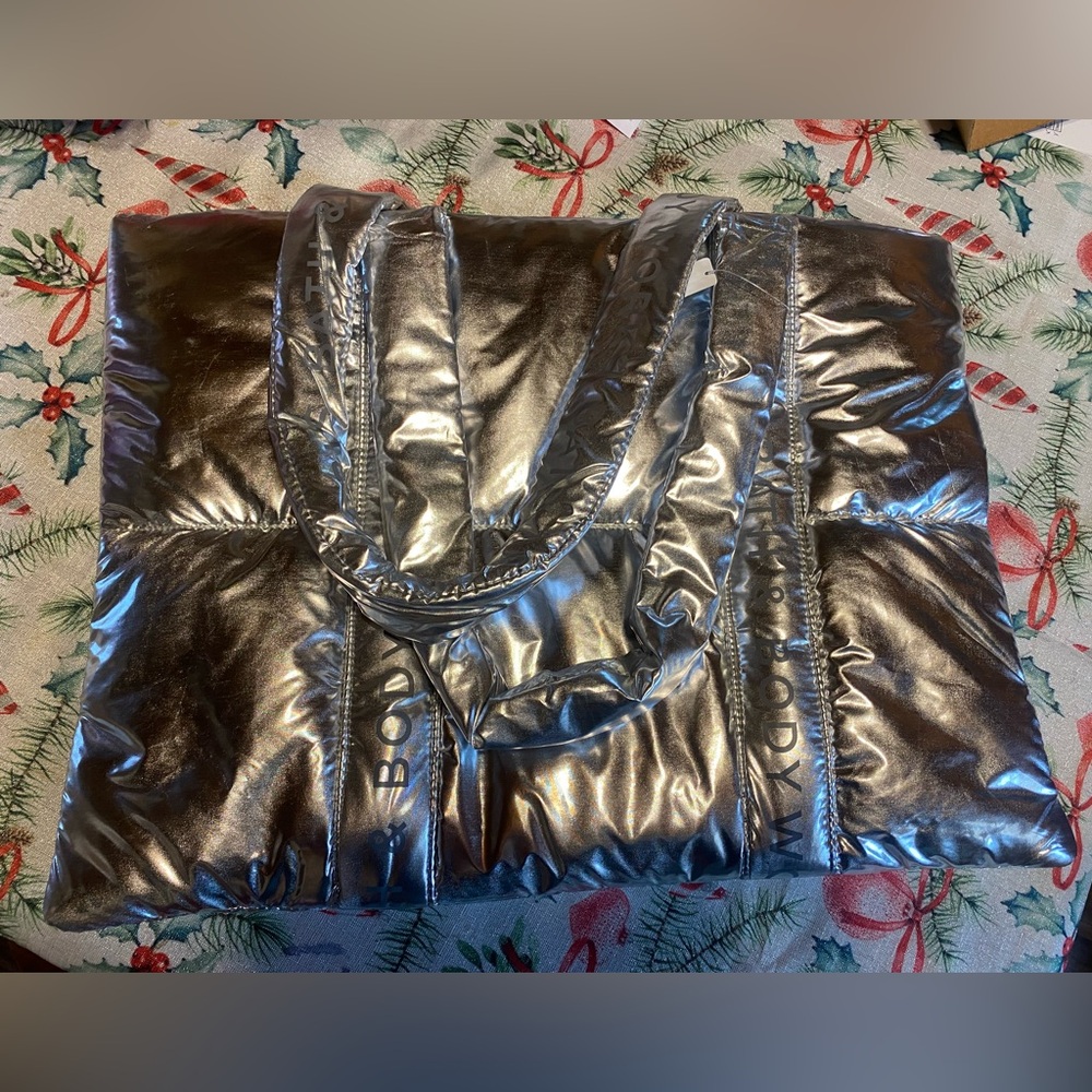 Fabulous metallic beach 🏖️ bag bath and body works